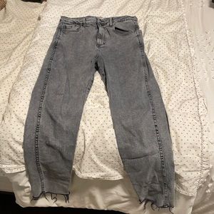 gray wash skinny jeans!